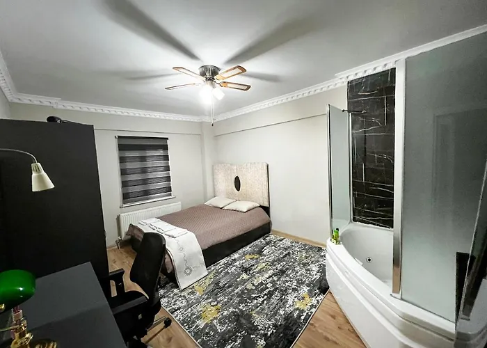 Khavi Airport Apertment Privatunterkunft *